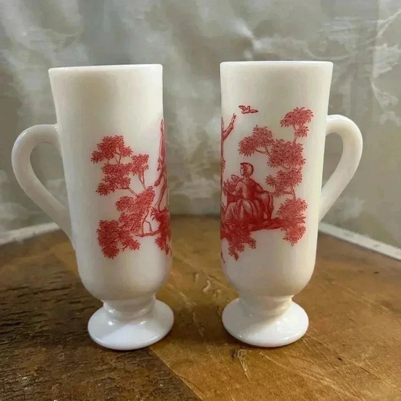 Avon vintage milk glass Demi-tasse cups. Set of  2 -Red - VGUC - Picture 5 of 5